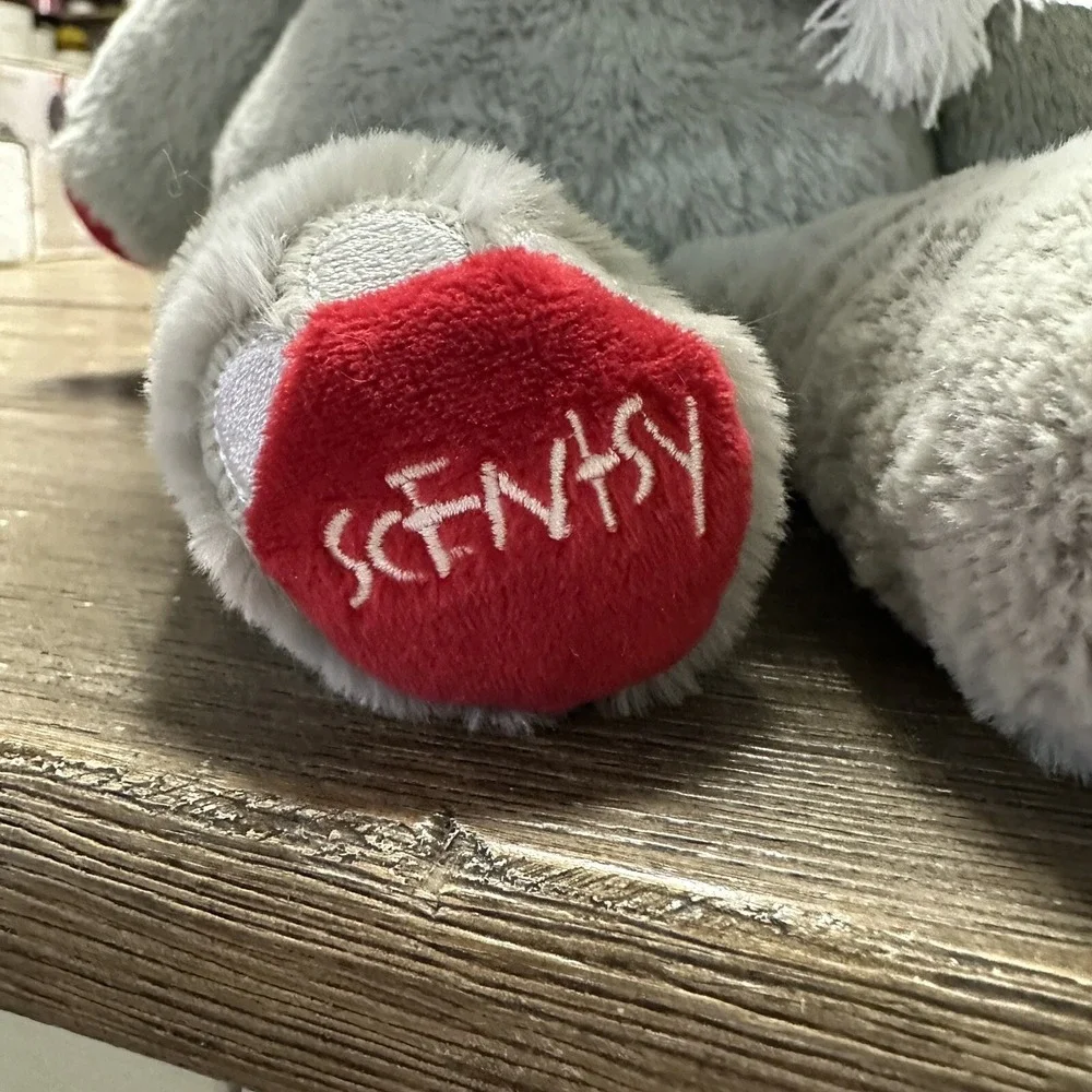 Holly The Hippopotamus‎ Scentsy Buddy NIB stuffed Animal Cuddle Soft New Baby
